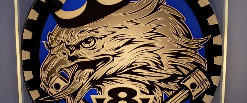 LIGHTBOX “KING V8 BLEU”